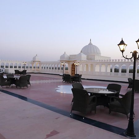Laxmi Palace Dausa Bagian luar foto